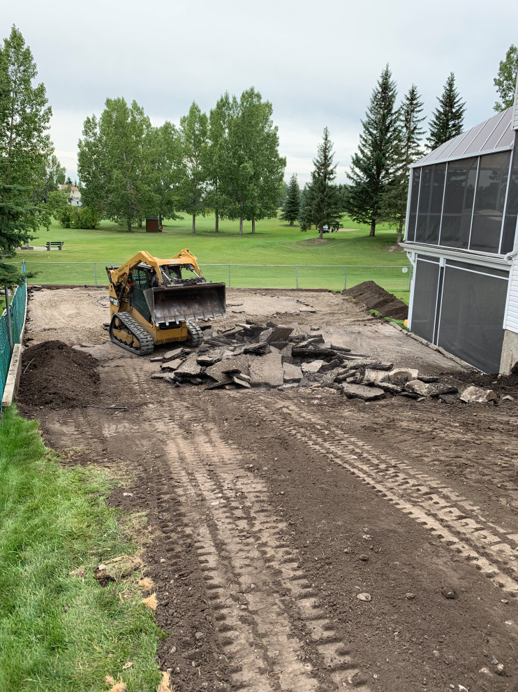 Back Yard Garage