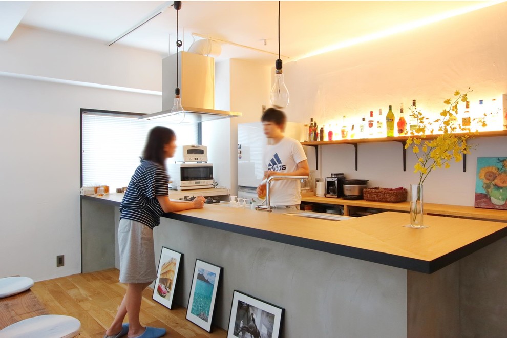 東京23区にあるインダストリアルスタイルのおしゃれなキッチンの写真