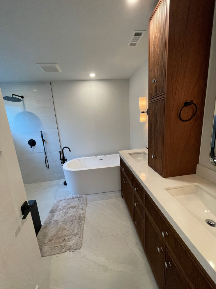 Cary Master Bathroom