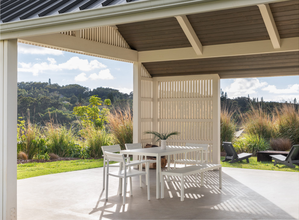 This is an example of a country verandah in Hawaii.