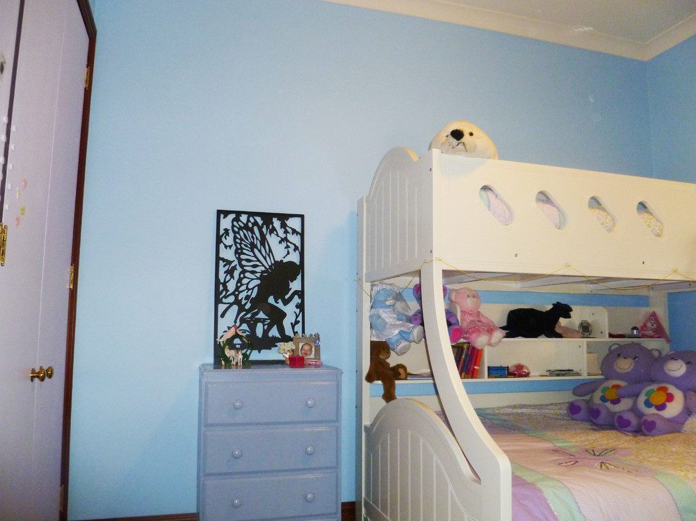 This is an example of a traditional teen room for girls in Sydney.