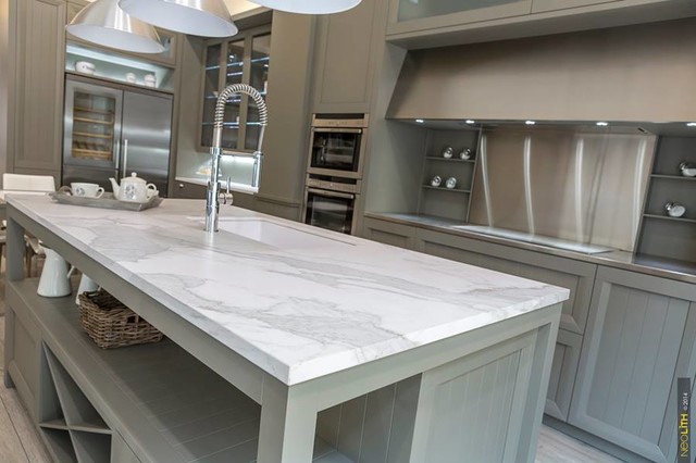 Neolith surfaces