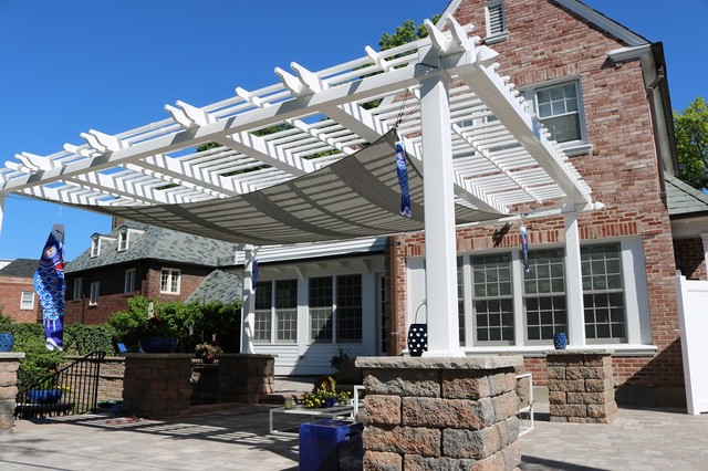 Patios and Walkways american-traditional-patio
