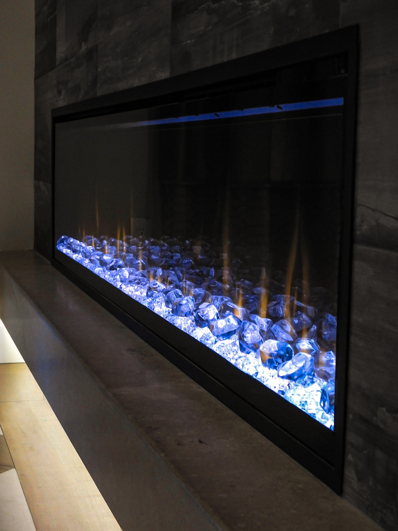 Example of a living room design in Other