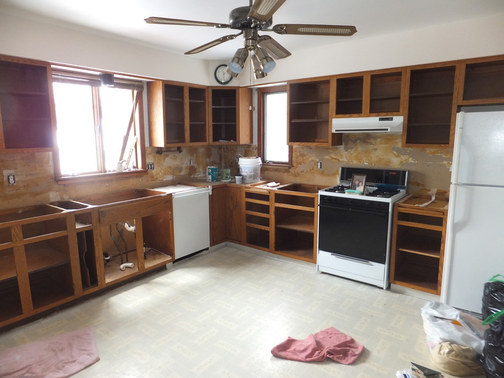 Inspiration for a transitional home design remodel in Minneapolis