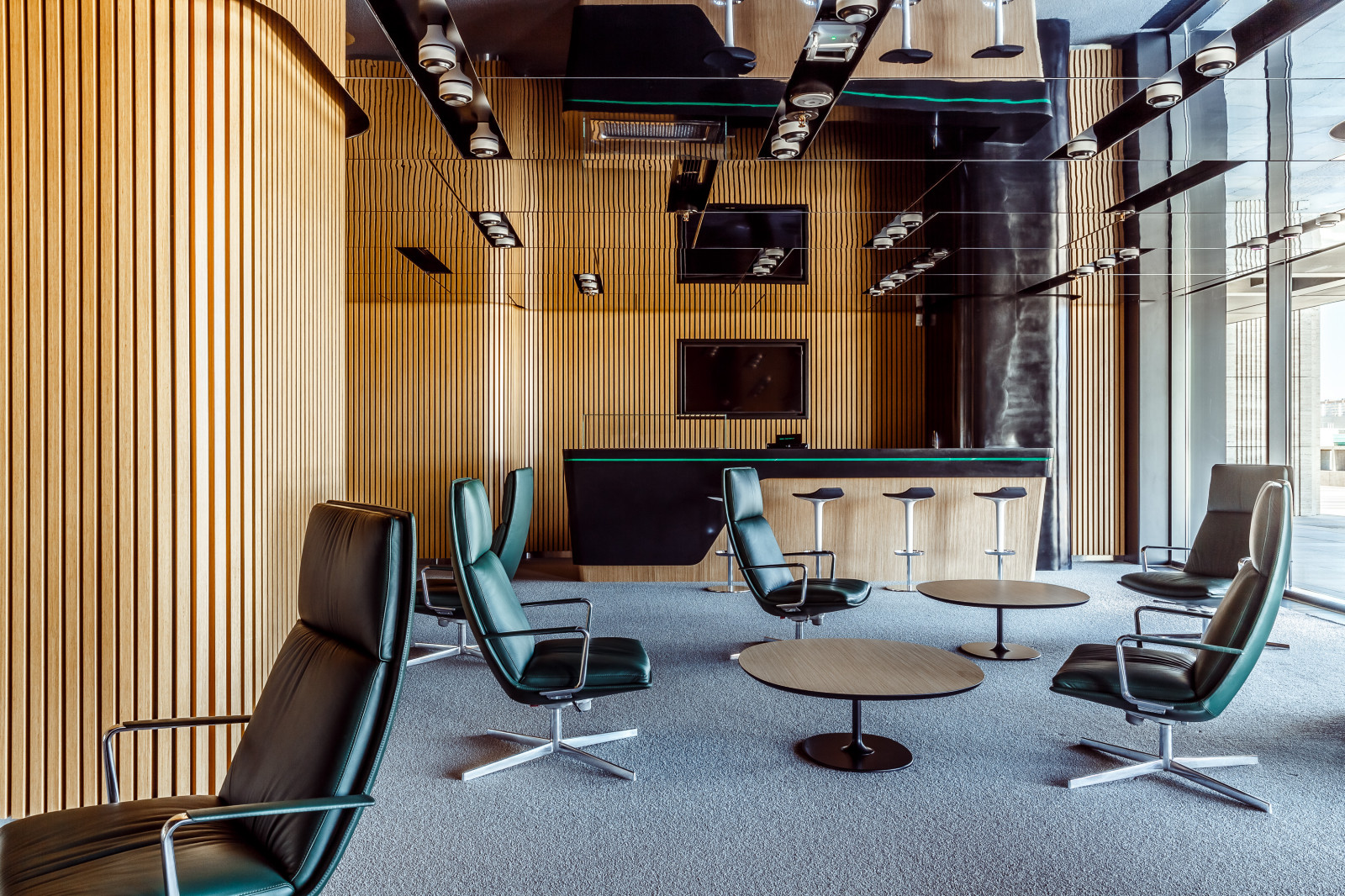 фотографии