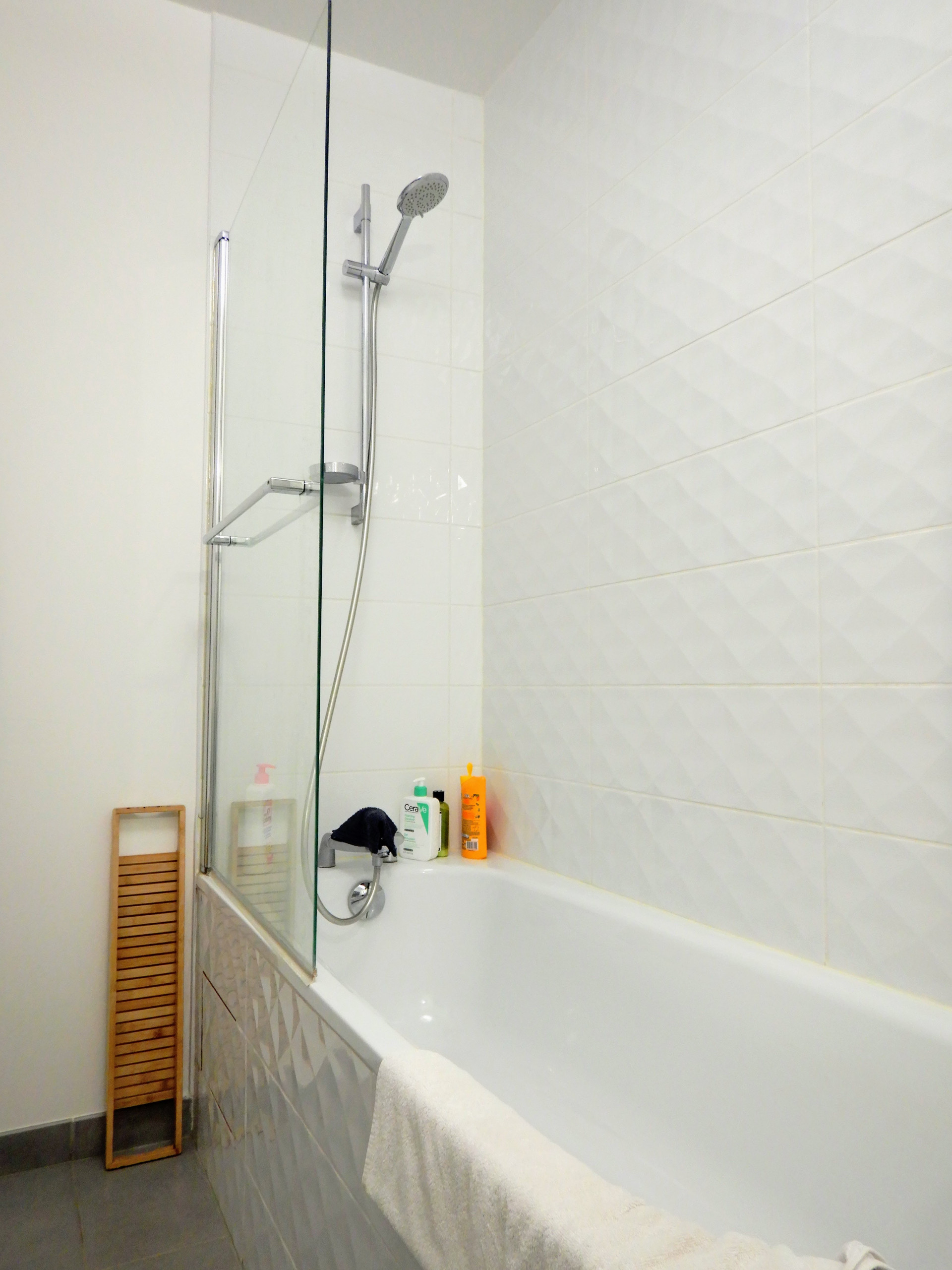 Salle d'eau attenante à la chambre parentale