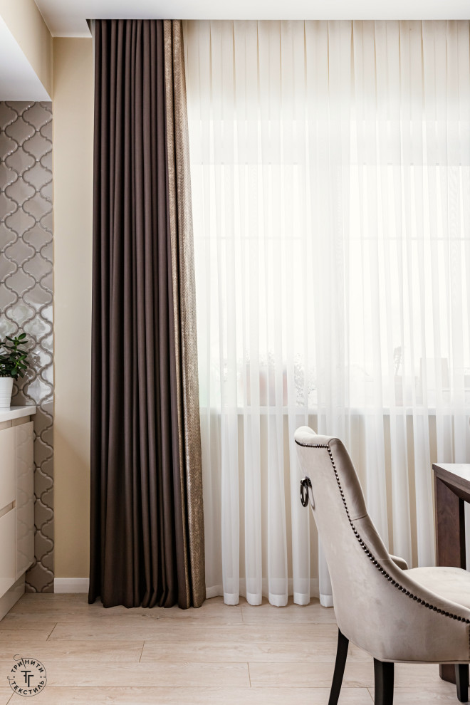 Уютное текстильное оформление загородного дома