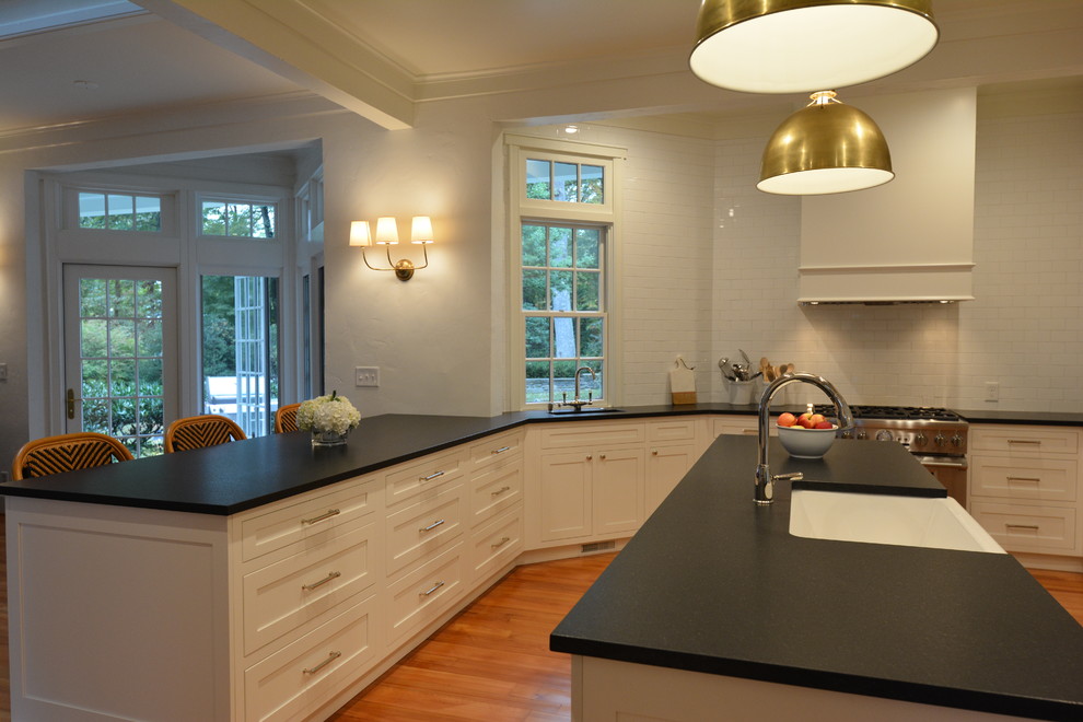 Transitional kitchen photo in Baltimore