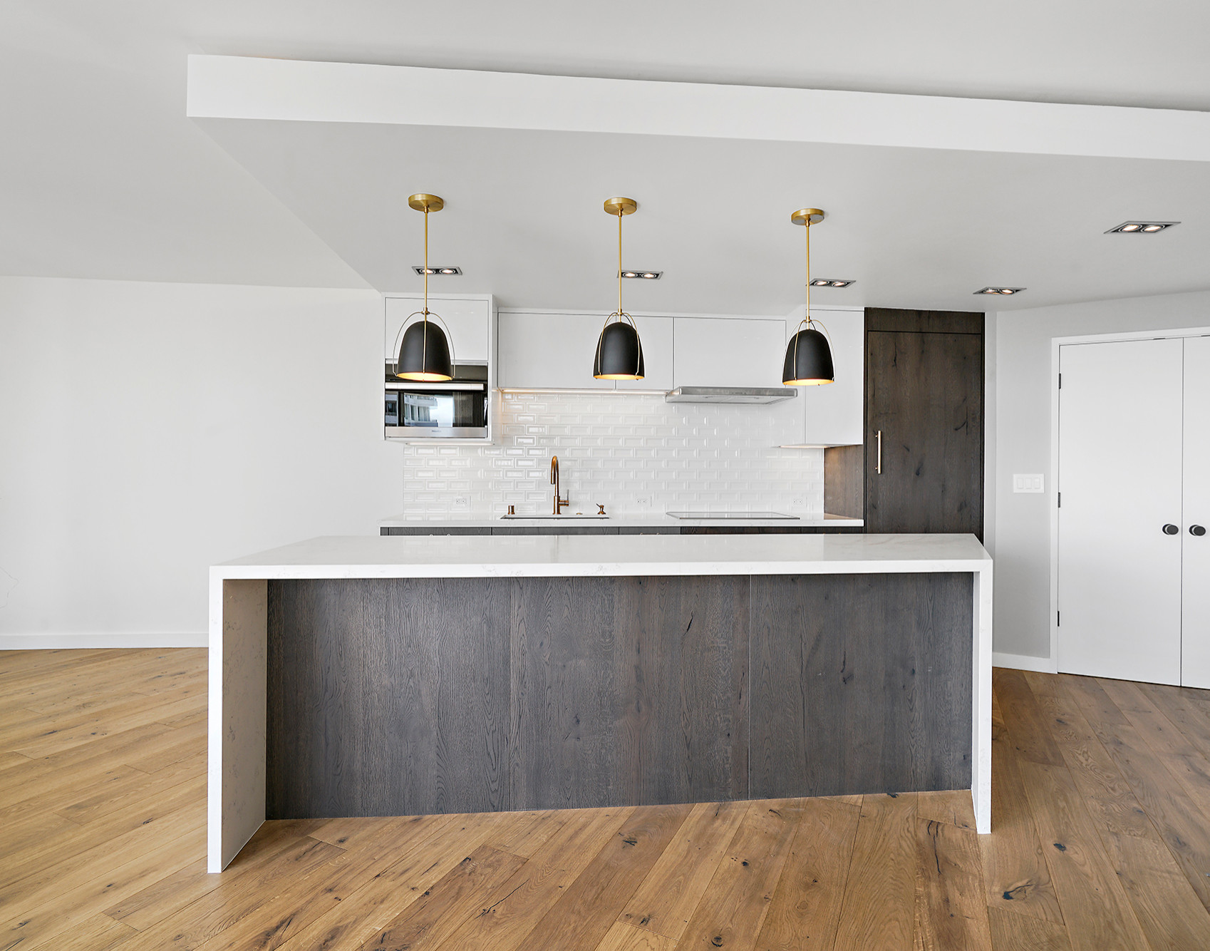 Contemporary New Kitchen Design