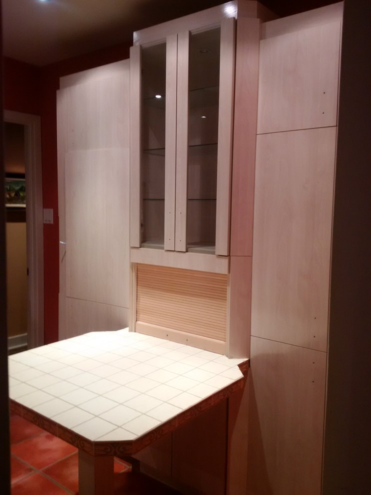 BEFORE - Kitchen - Two Tone Traditional