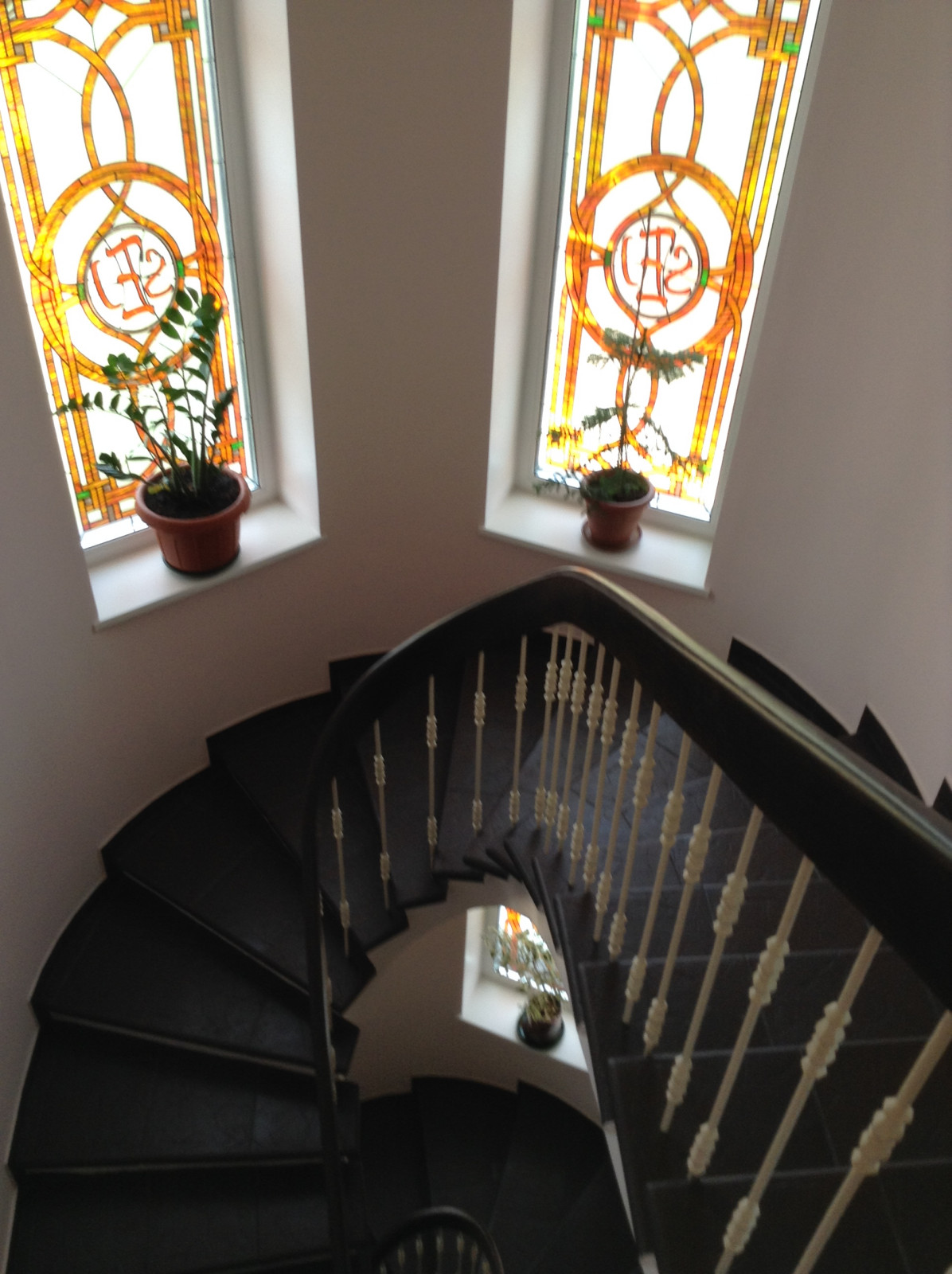 Ограждение с кованными балясинами