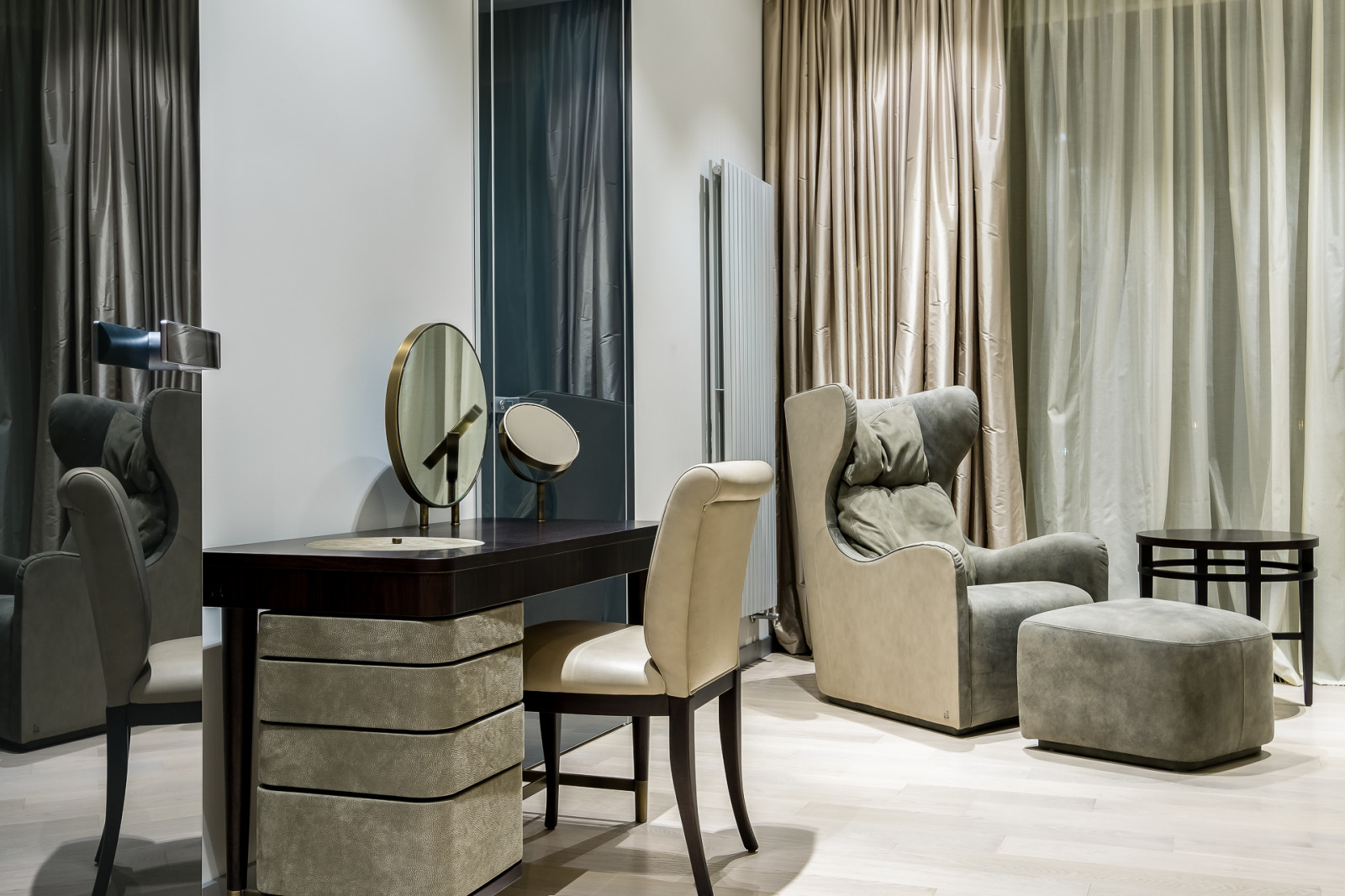 Просторный загородный дом в современном стиле