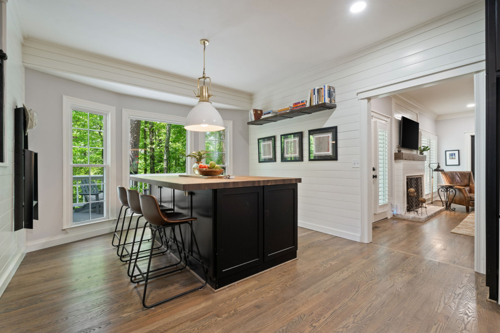 1950 River Way Drive