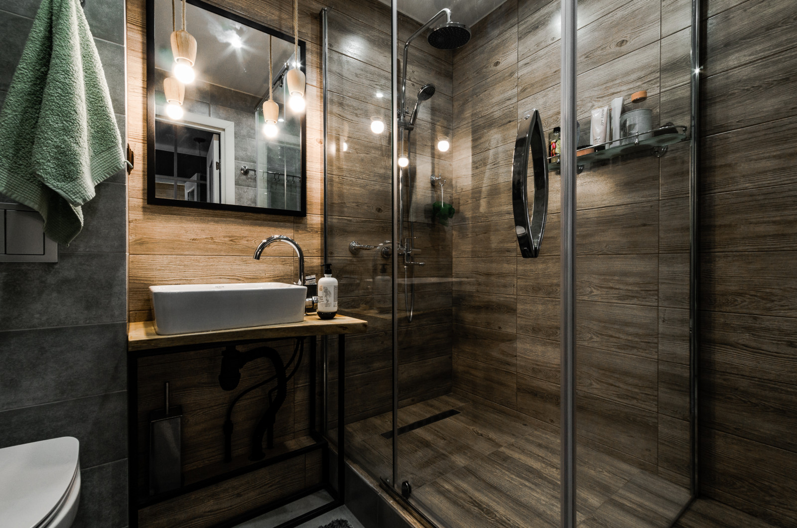 Сан.узел на Пражской - маленький лофт!