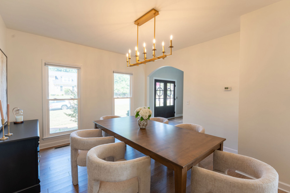 Contemporary Indian Lake Kitchen