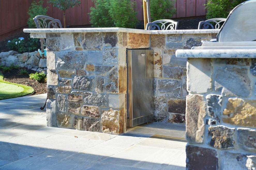 Example of a classic patio design in San Francisco