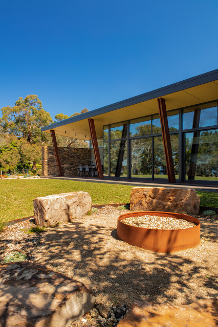 Second Home midcentury-deck