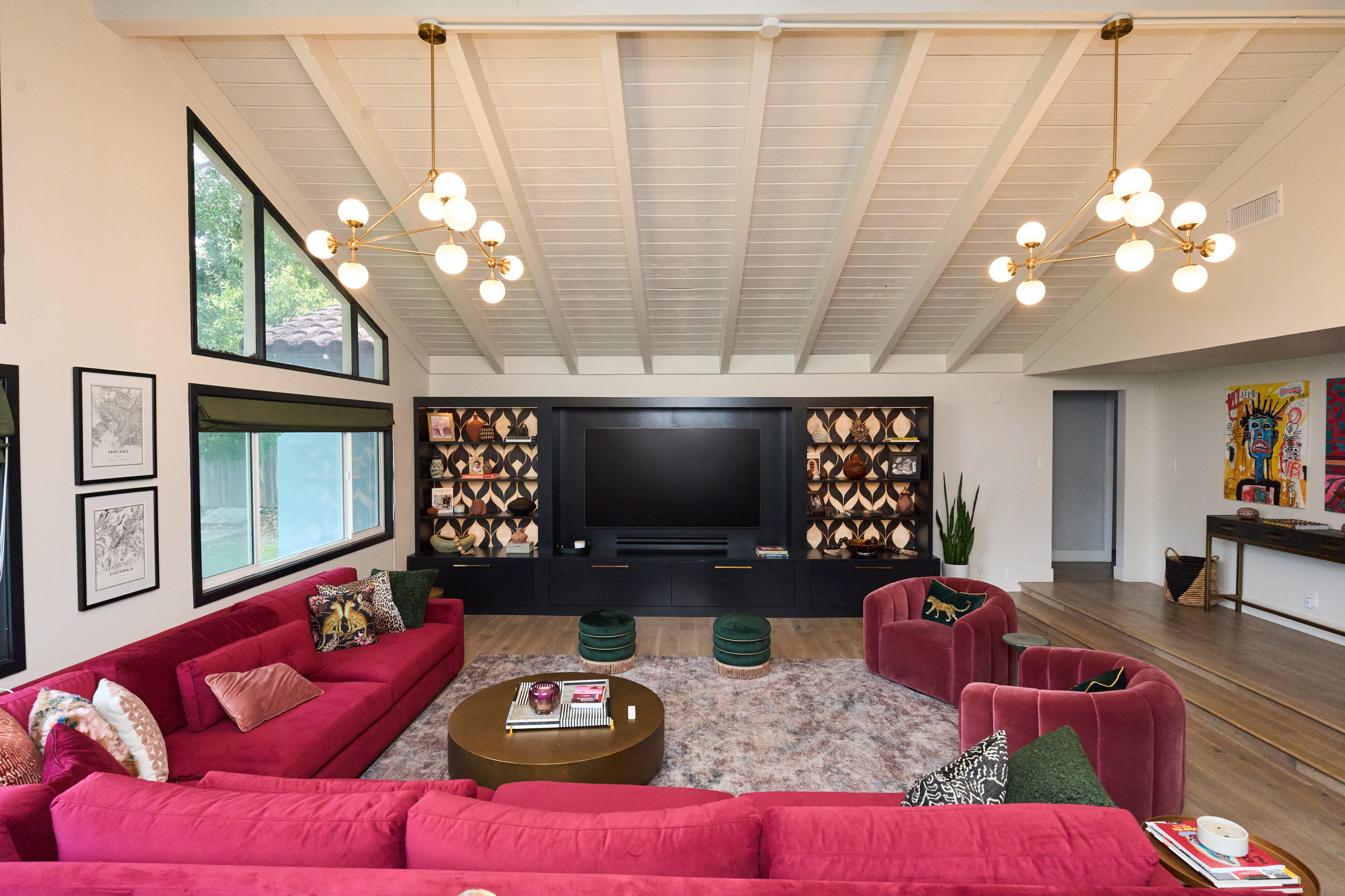 Red Hill Bathroom and Living Room
