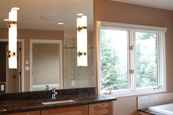 Transitional bathroom photo in Denver