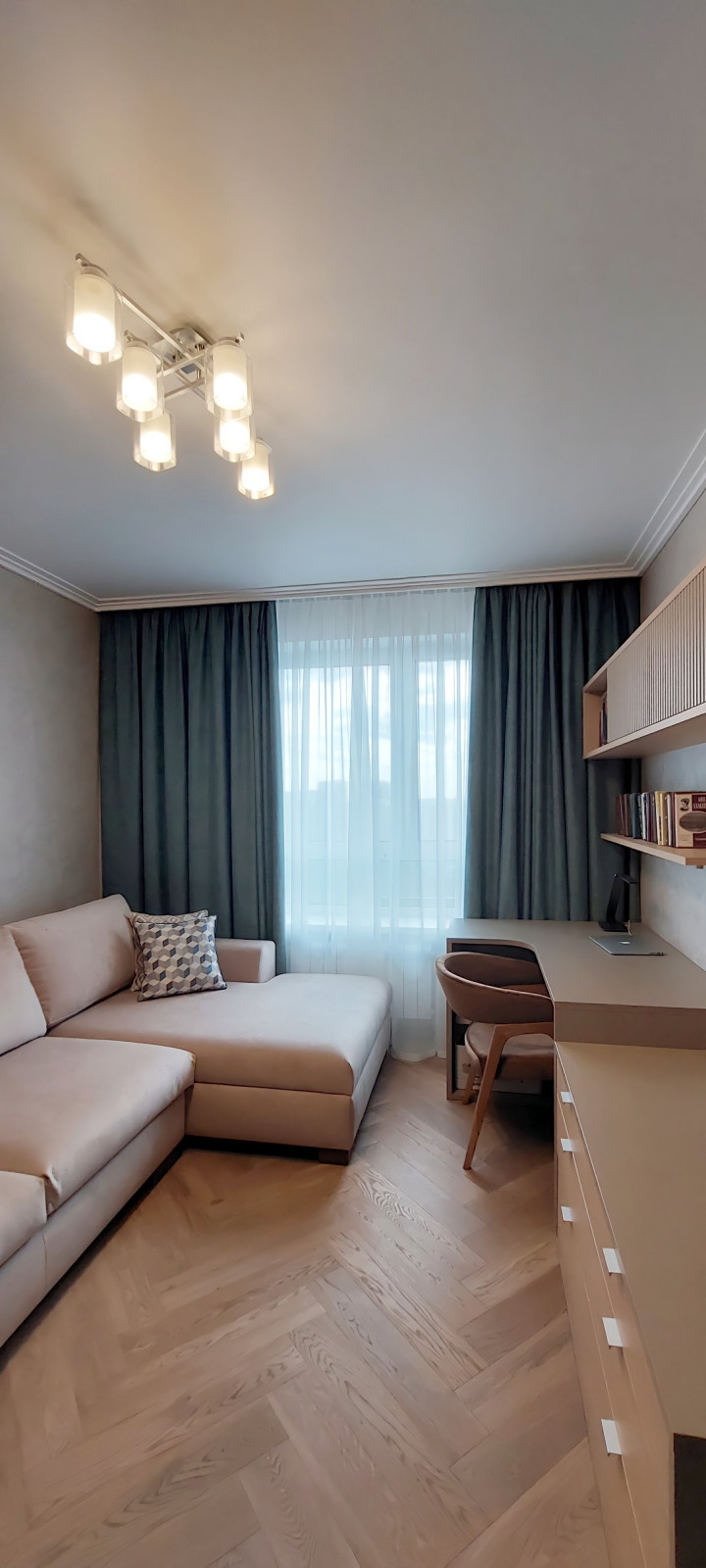 Первый Московский: двухкомнатная квартира 74 кв.м.