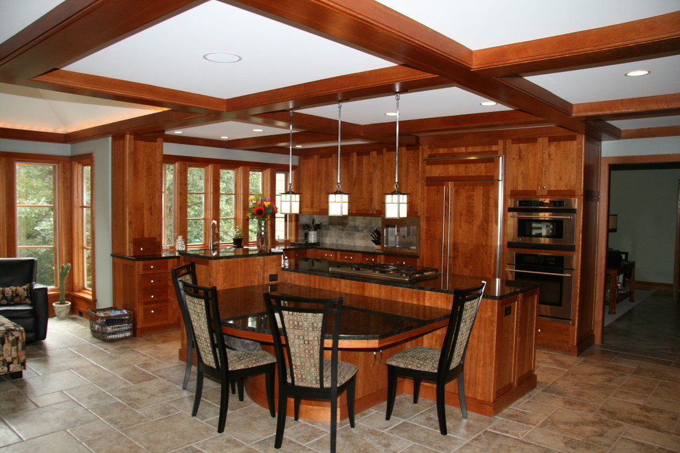 Kitchen - transitional kitchen idea in Omaha