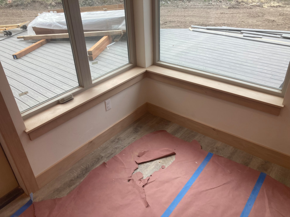 Beautiful Base and Windowsills!