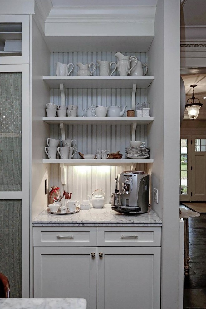 Inspiration for a transitional kitchen remodel in Toronto