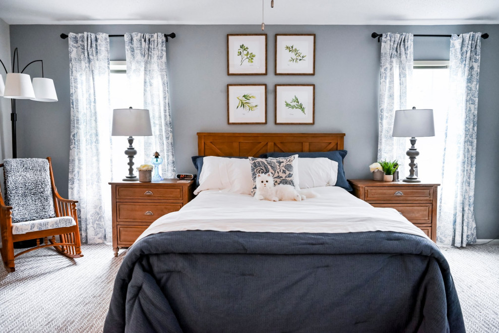Home design - transitional home design idea in Chicago