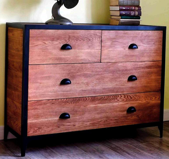 ПРИМЕРЫ ЛОФТ-МЕБЕЛИ