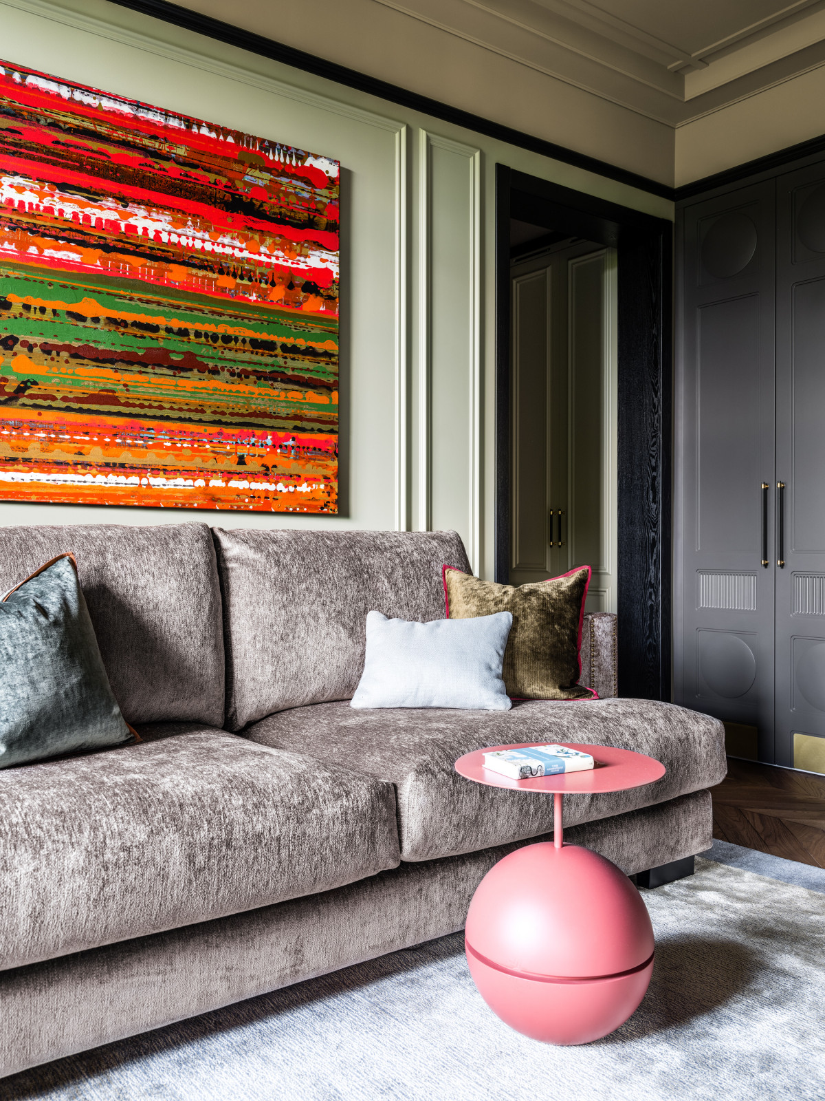 Сталинка на Университетском проспекте, 75 кВ.м.