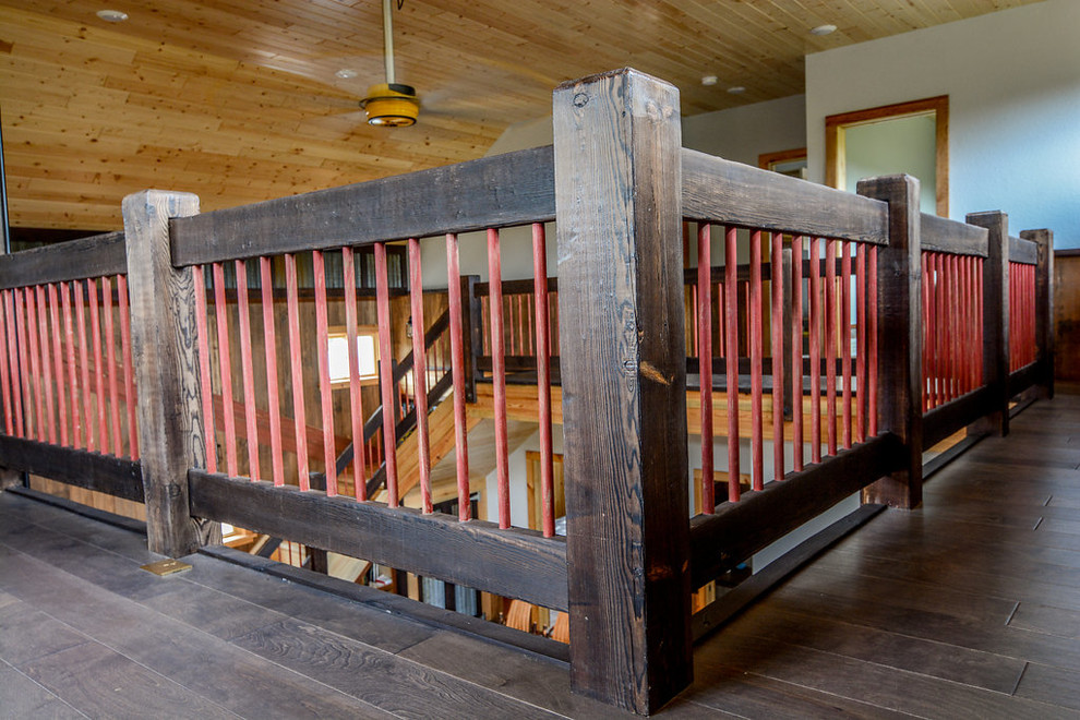 Balcony - mid-sized rustic balcony idea