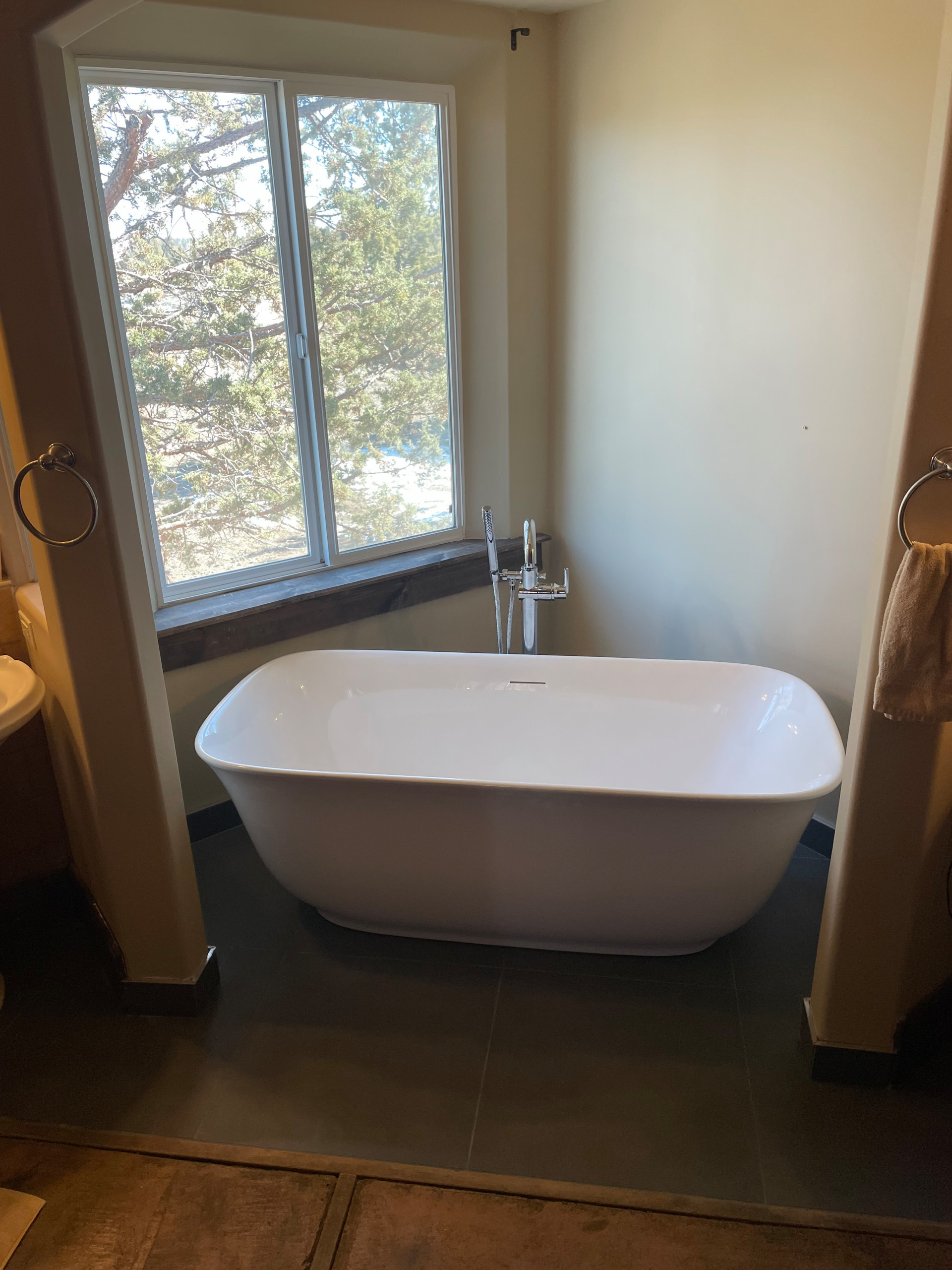 Redmond Kitchen & Bathroom Remodel