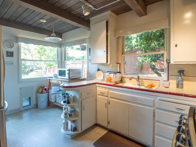 5 Rustic Kitchen Cabinets Ideas That Aren't Cliche