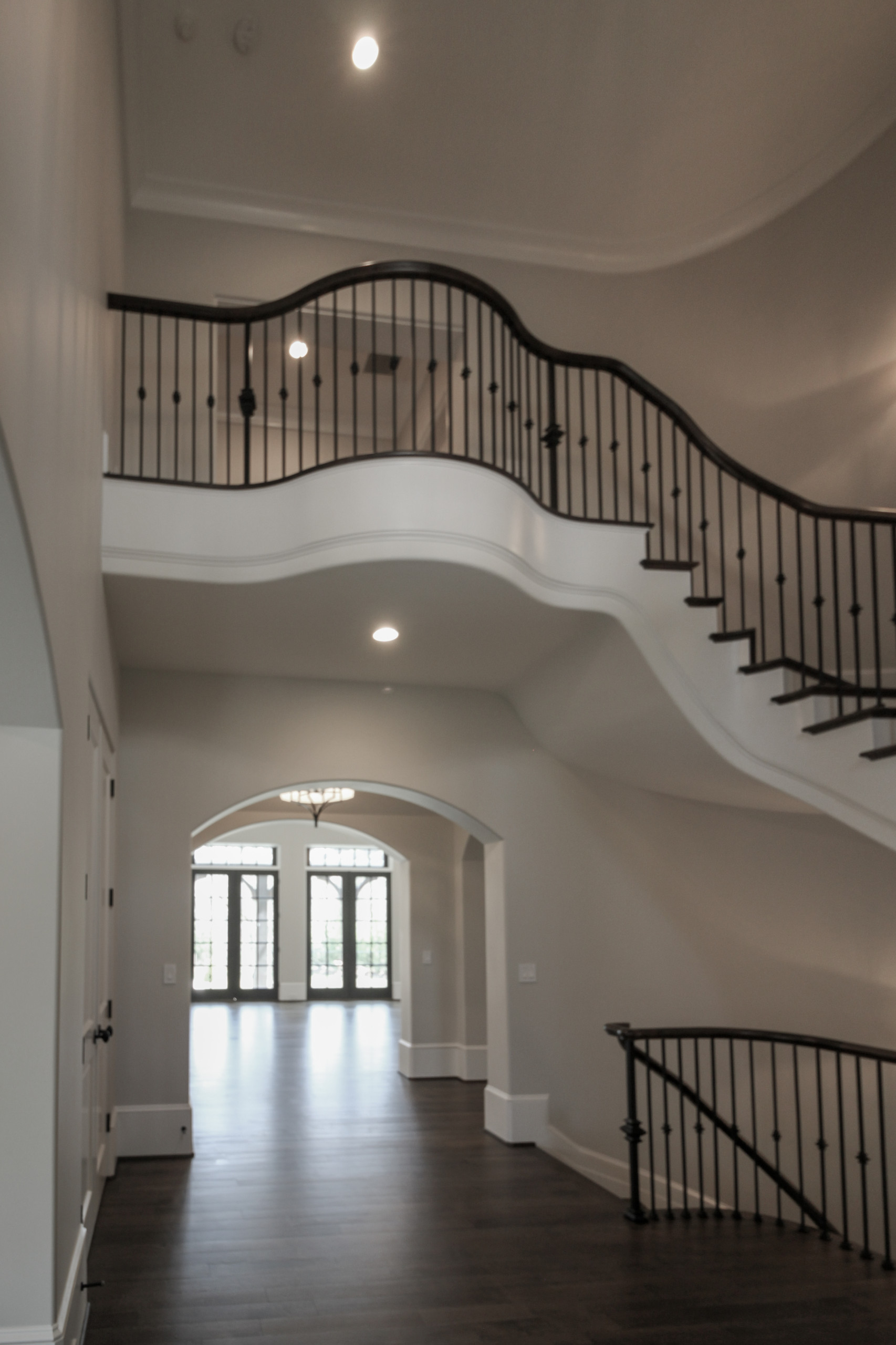 86_ Gorgeous Floating Curved Staircase, McLean VA 22066