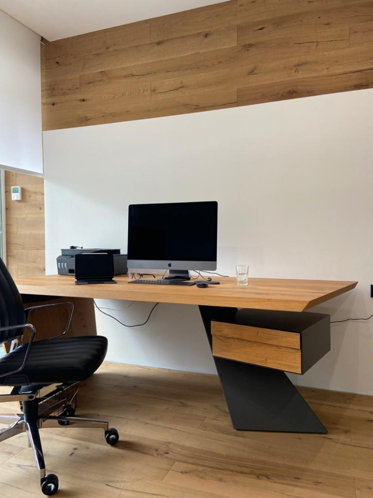 Дом молодого мужчины