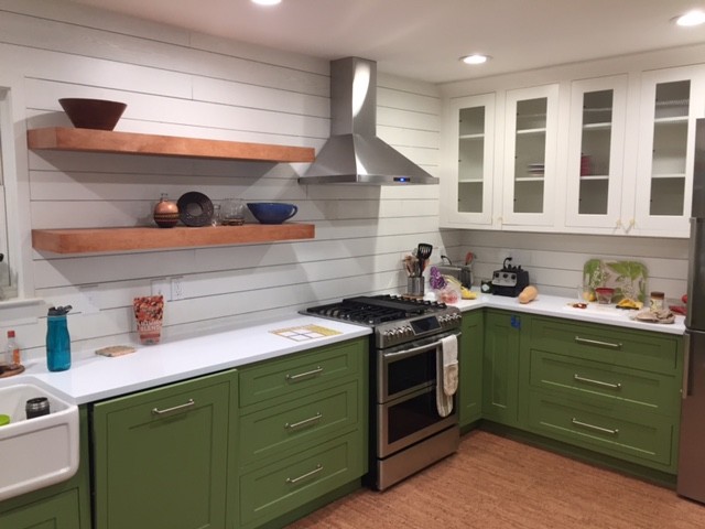 Kitchen - eclectic kitchen idea in Dallas