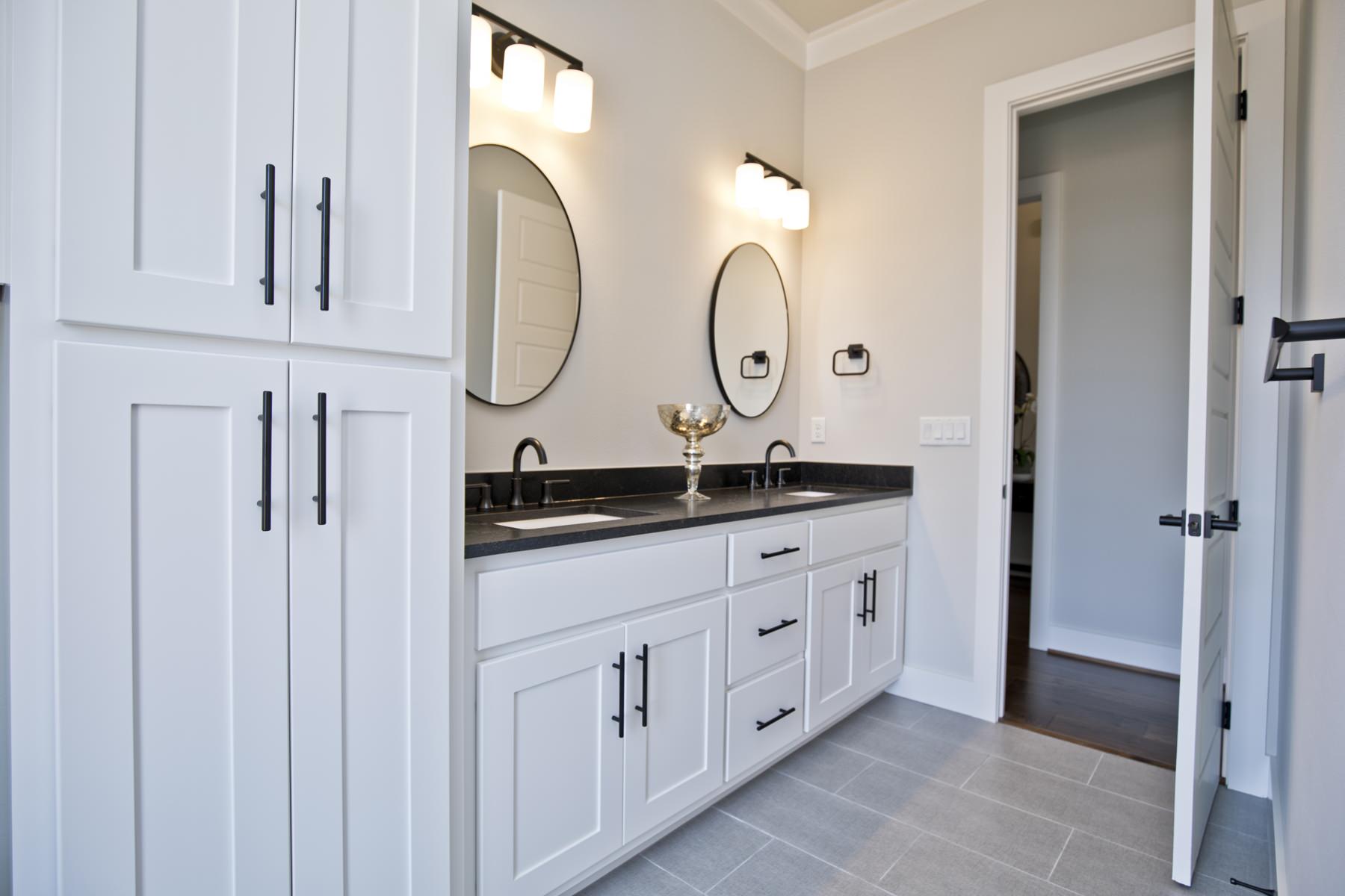 ST142_4306 S 86th Street
