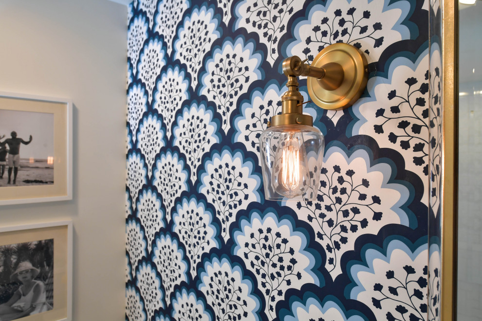 Home design - transitional home design idea in Atlanta