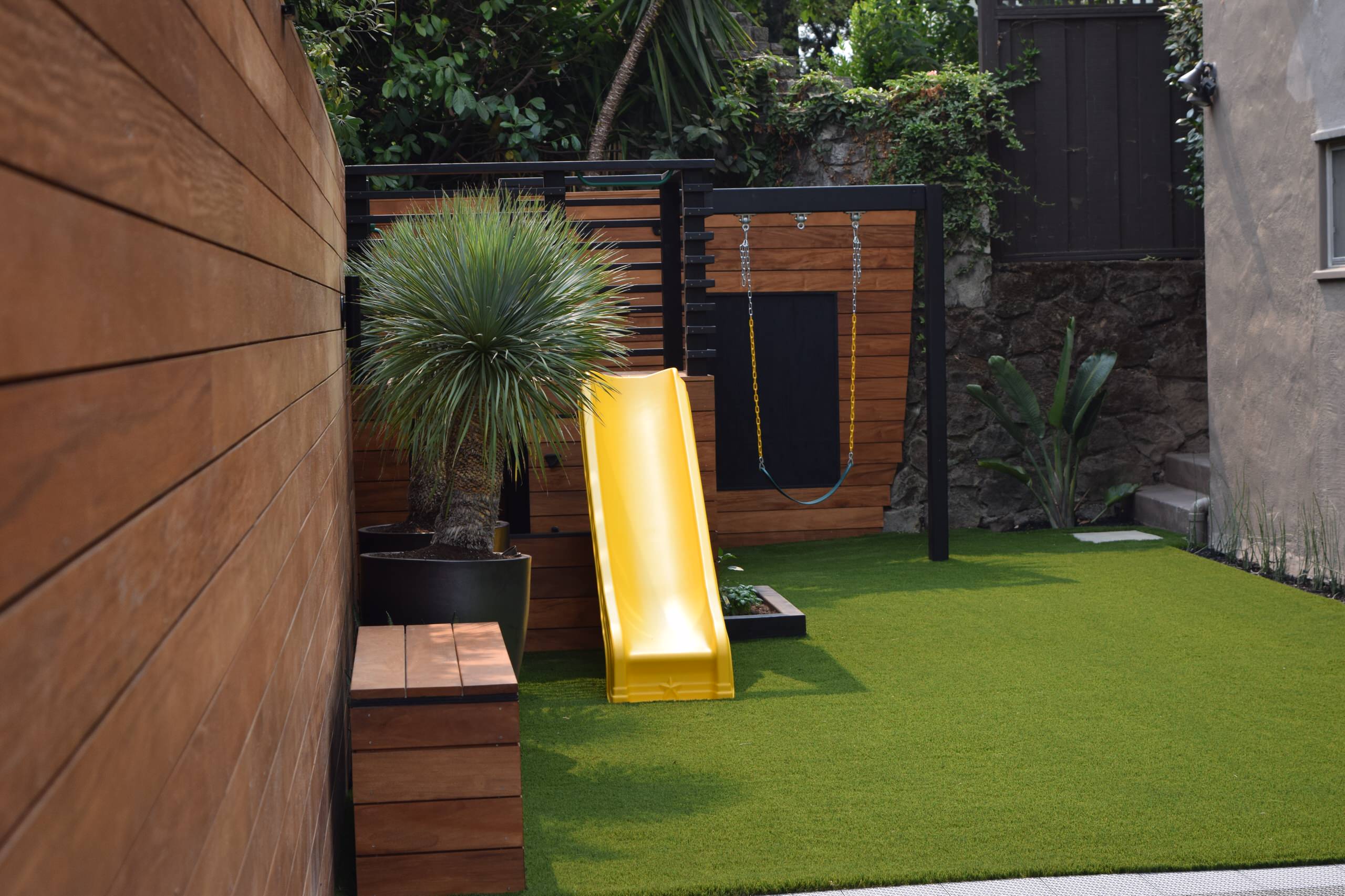 Mid-Century Modern Backyard -  Oakland