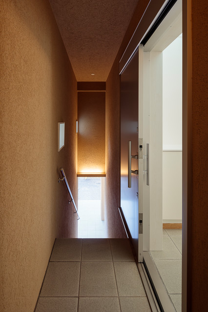 2017新宿区Ｓ邸 moderno-ingresso