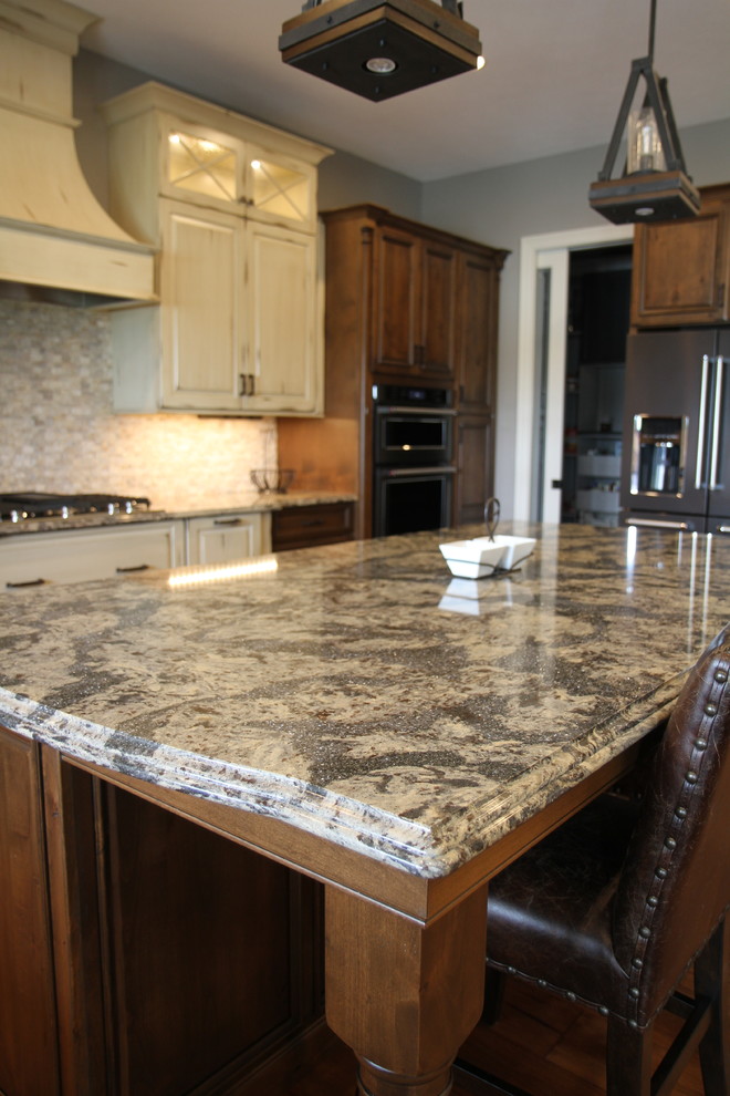 Inspiration for a transitional kitchen remodel in Indianapolis