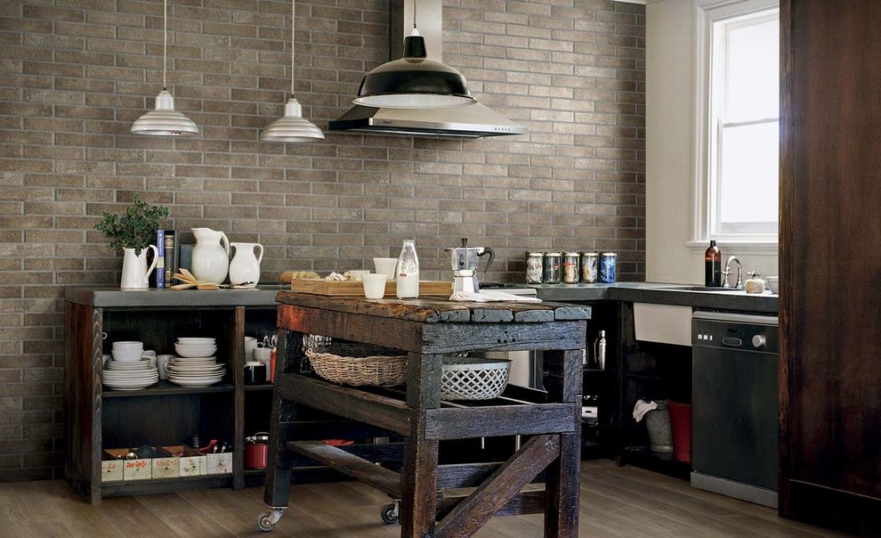 Inspiration for a rustic kitchen remodel in Toronto