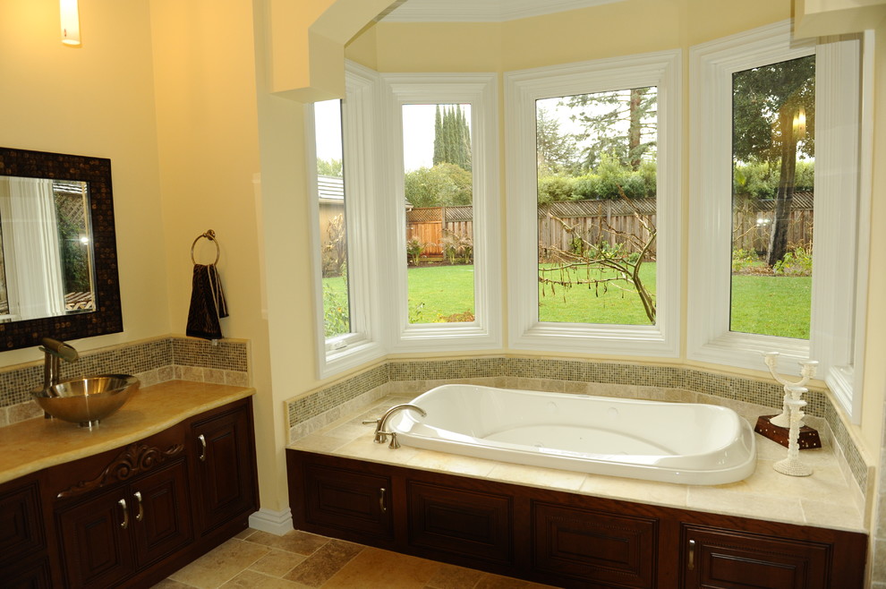 Example of a transitional bathroom design in San Francisco