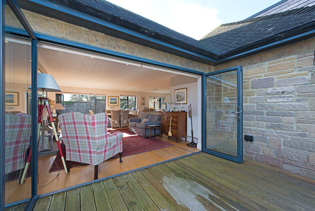 The Lodge contemporary-vardagsrum
