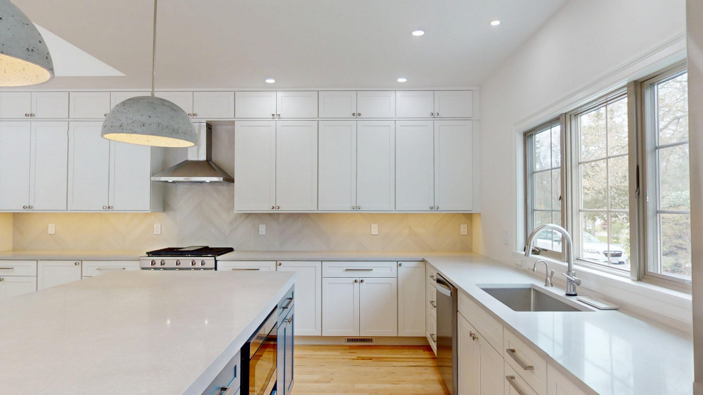 Monument Beach Remodel
