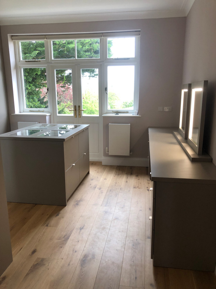 Luxury Bespoke Dressing Room with Custom Wardrobes – London N21 ...
