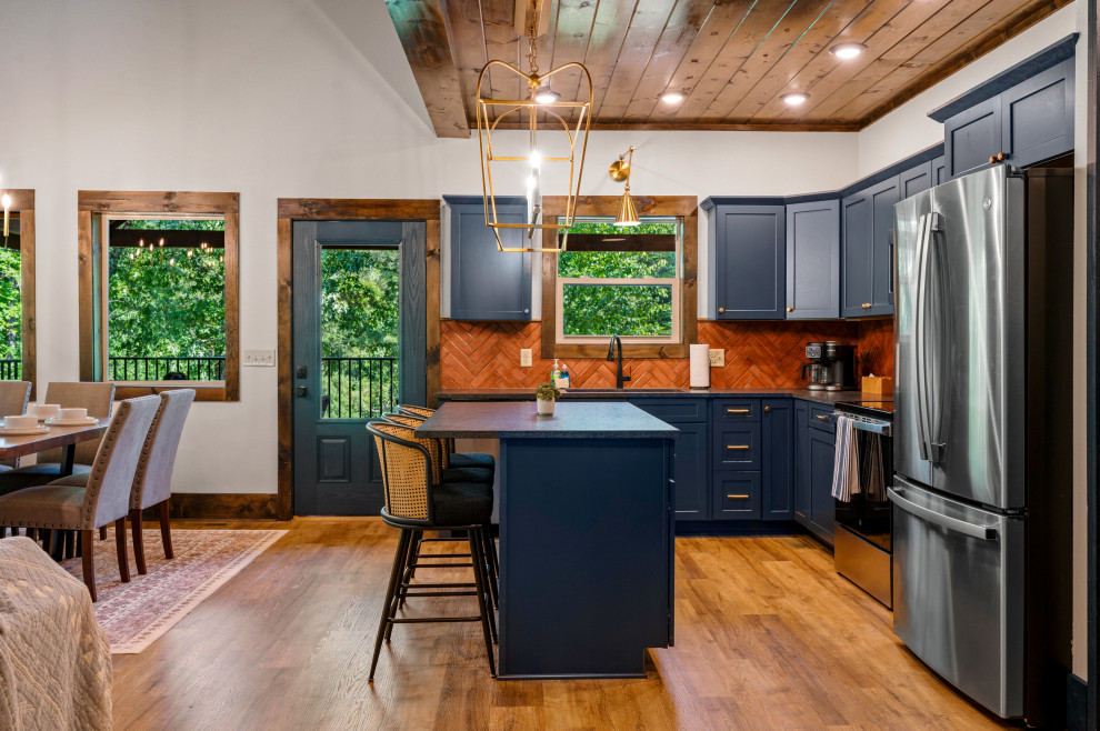Kitchen - rustic kitchen idea