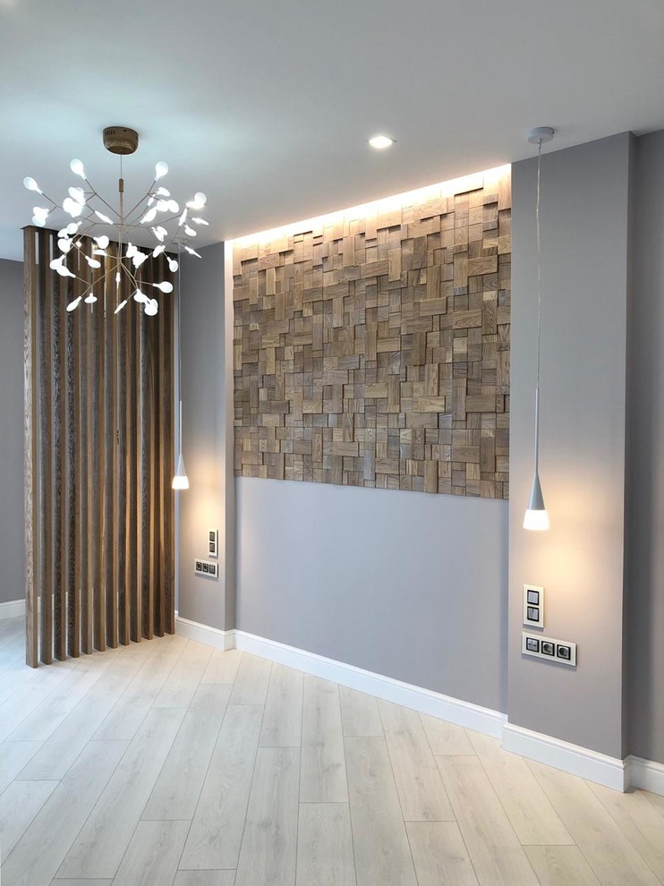 Отделка стены 3д декором и деревянными панелями