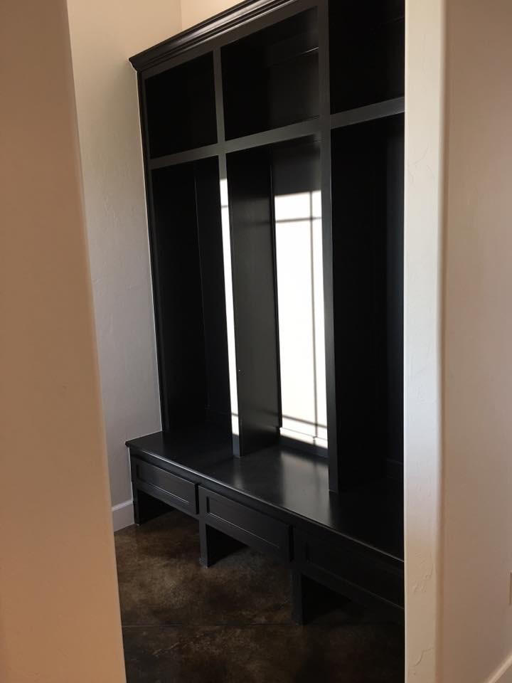 Custom Home - Ranch with Modern Finishes